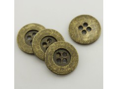 金屬紐扣生銹該如何處理？